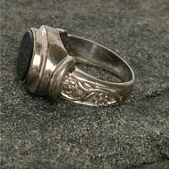 🔥SALE!🔥AMMOLITE Canada’s Gemstone Silver Ring - Picture 2 of 8